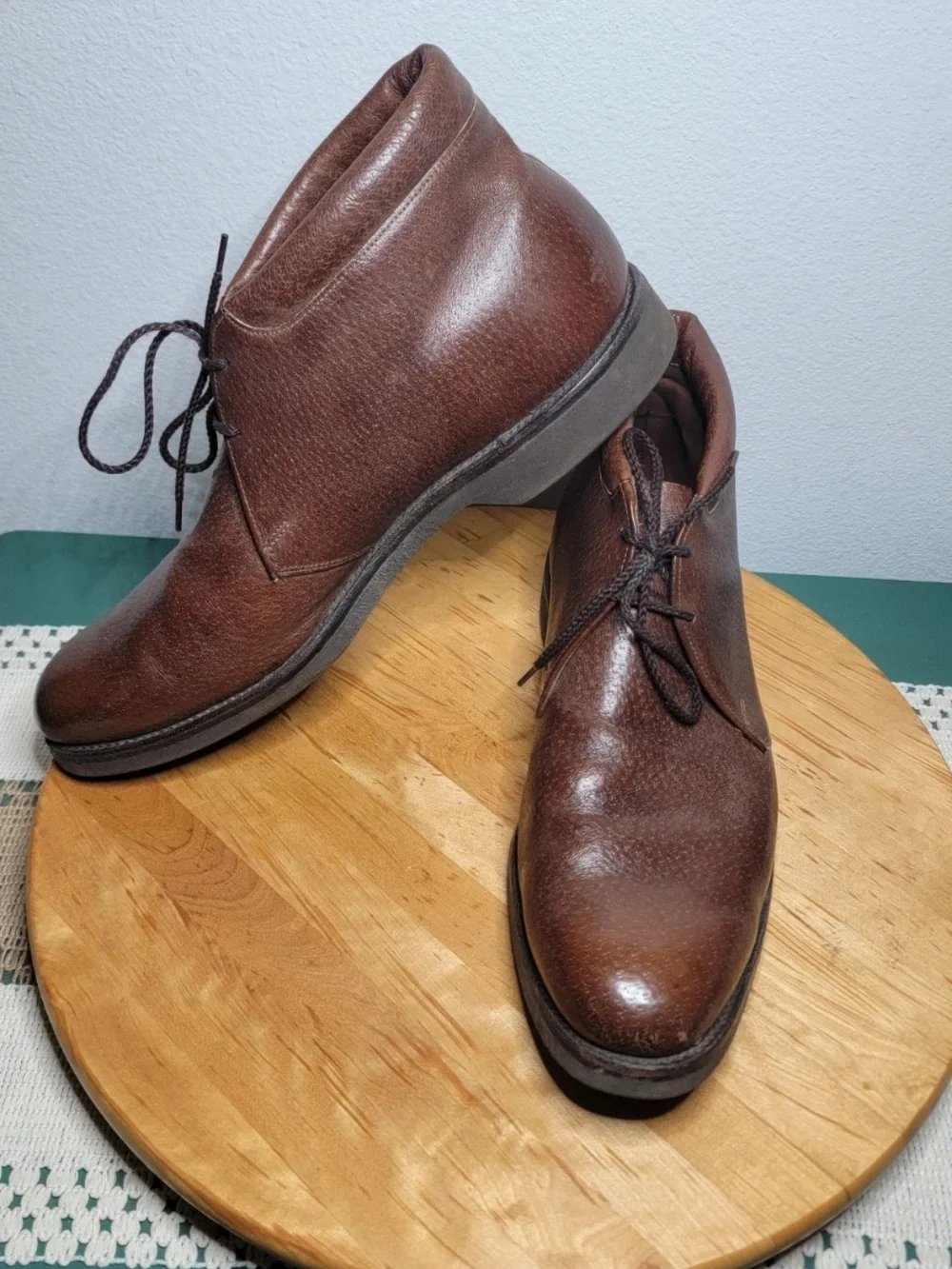 Men's Brown Leather Chukka Boots - Classic Lace-Up Style Sz 11